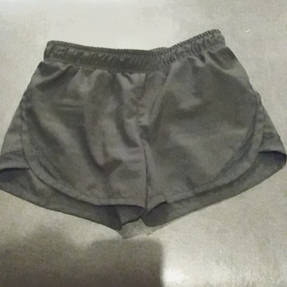 Girls Old Navy Go-Dry Active Shorts